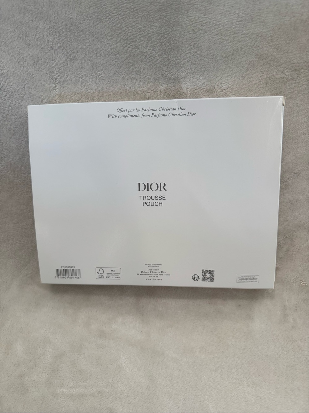 Dior Beauty Tan Woven Mini Pouch with Gold Logo - SOLAR POUCH - Picture 5 of 5